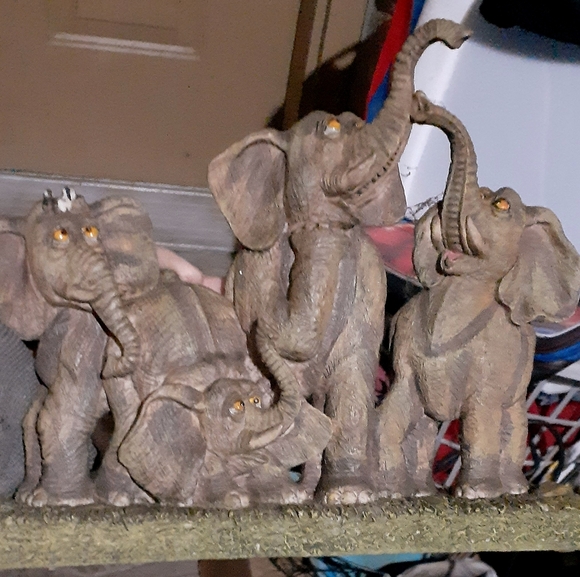 Other - elephant figurine